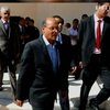 Президента и премьер-министра Туниса прогнали с похорон полицейских