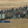 Ривненские милиционеры провели учения по усмирению разгневанной толпы