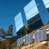 Норвежский город Рьюкан стал солнечным благодаря гигантским зеркалам