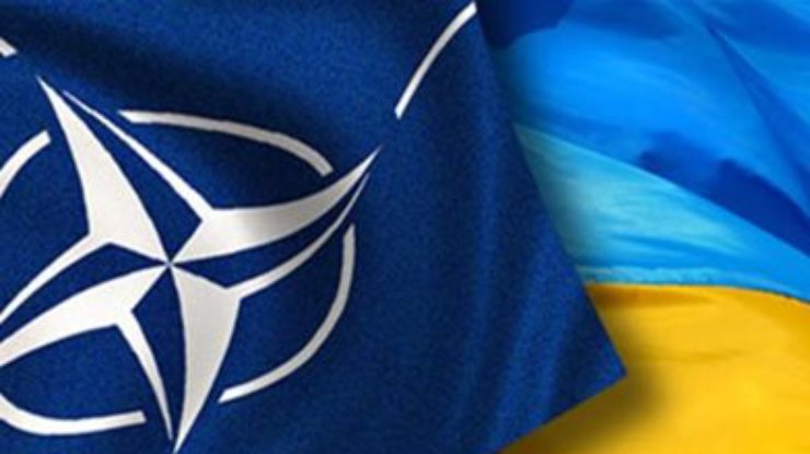 Для Украины по-прежнему открыты двери в НАТО, - Расмуссен