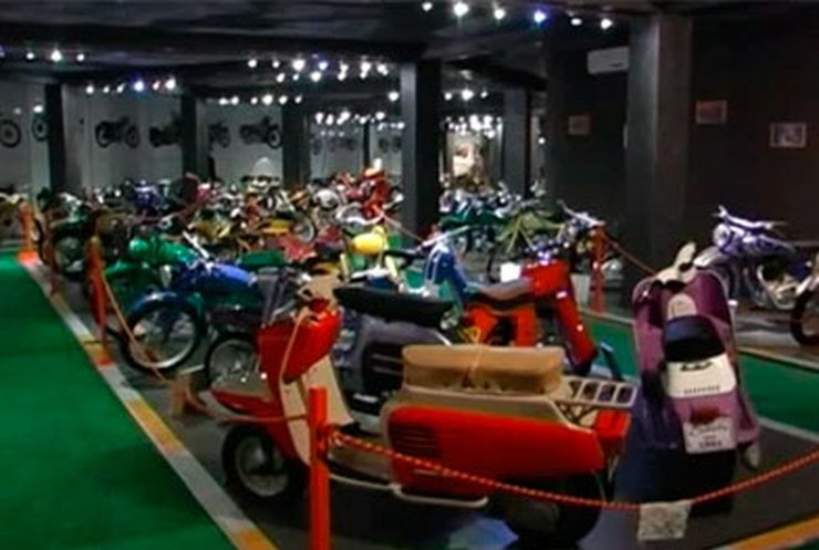 Из севастопольского музея мотоциклов украли 60 мопедов