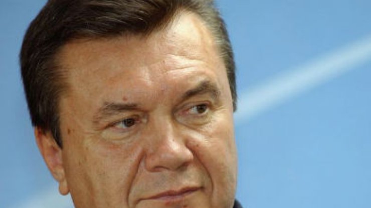 Янукович хочет, чтобы Тимошенко отправили на лечение консенсусом