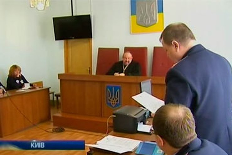 Дело милиционеров, проворонивших Мельника, перенесли на 28 октября