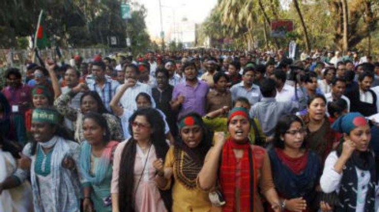 В Бангладеш началась всеобщая забастовка