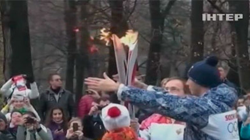 Олимпийский факел вновь погас