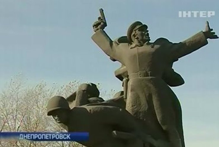 В Днепропетровске прошла реконструкция Битвы за Днепр