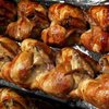 В Черновцах семь человек отравились курами-гриль