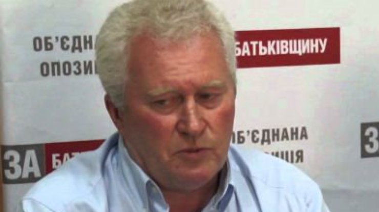Суд о двойном гражданстве оппозиционера Корнацкого: Истец заявил о затягивании дела
