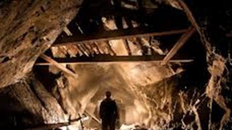 На Донбассе из-за пожара остановили шахту