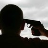 В оружейном магазине на Печерске застрелился житель Донбасса
