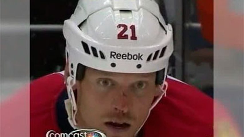 Хоккеист НХЛ подарил фанату свой зуб