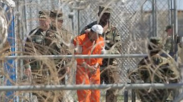 Обама потребовал от Конгресса денег на закрытие тюрьмы в Гуантанамо