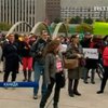 Жители Торонто требуют отставки мэра, признавшегося в употреблении наркотиков