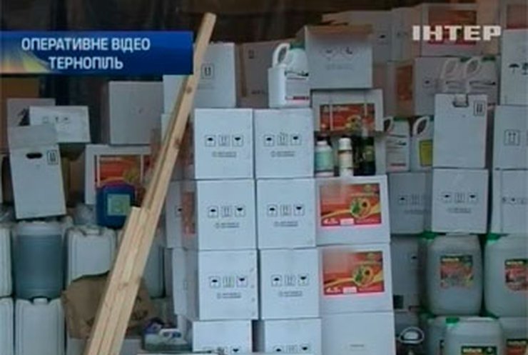 В Тернополе накрыли предприятие, нелегально изготовлявшее ядохимикаты