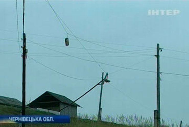 В буковинском селе электрика появляется только на несколько часов в день