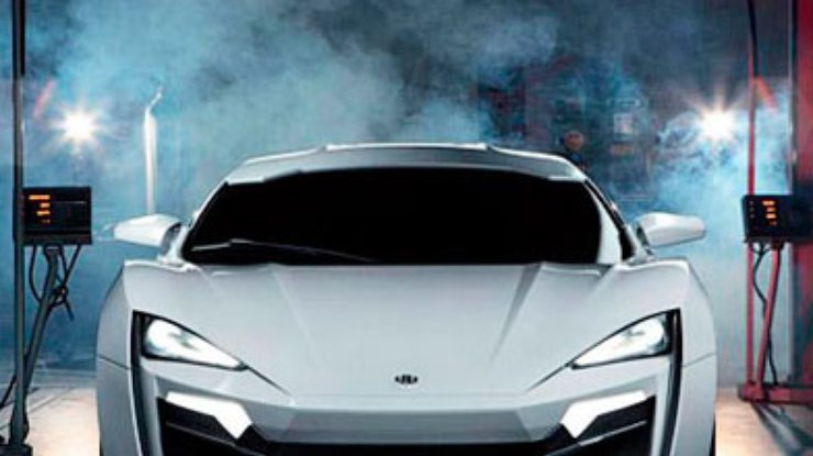 В Дубае представлен серийный вариант первого арабского суперкара