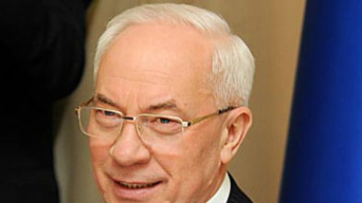 Азаров ожидает позитива от МВФ