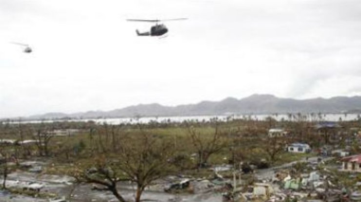 На Филиппинах из-за тайфуна погибло 10 тысяч человек