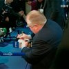 Скандальный мэр Торонто распродал свои кукольные копии