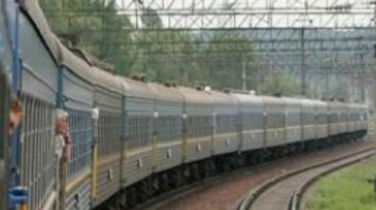 Поезд приехал в Киев из Симферополя с опозданием почти на 5 часов