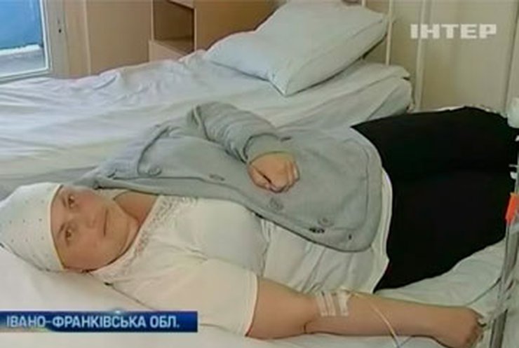 Оксане Когут, матери троих детей, необходима пересадка костного мозга