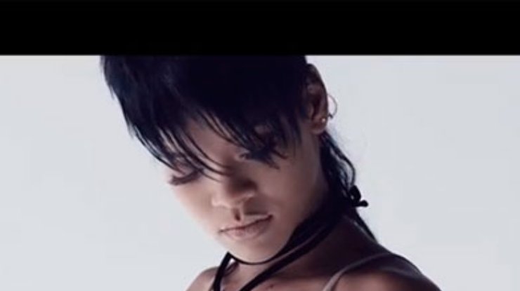 Рианна представила клип на новую песню "What Now"