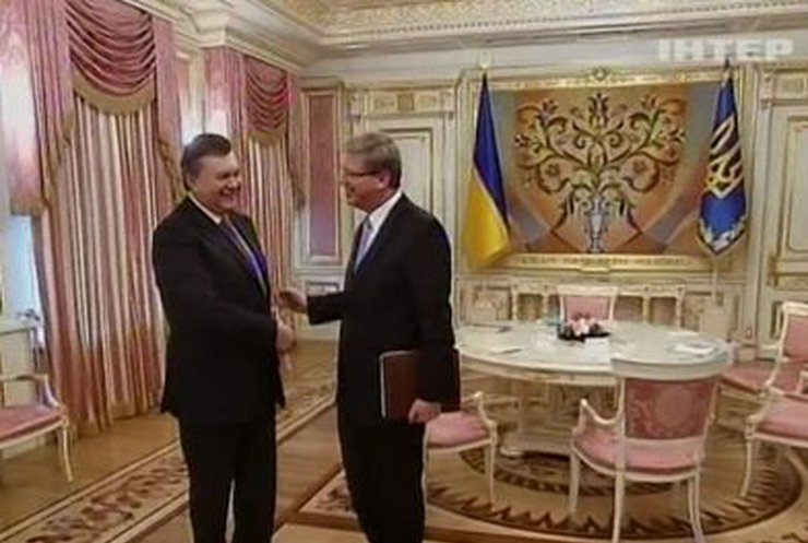 Сегодня Виктор Янукович встретился с Штефаном Фюле
