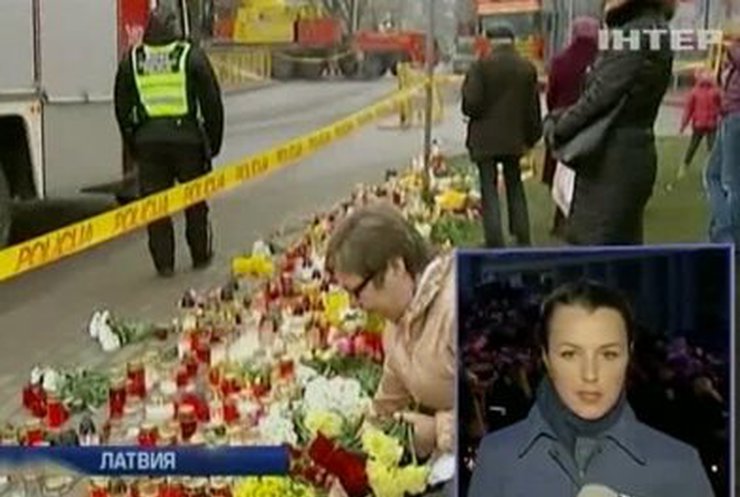 В Литве и Эстонии объявили траур по погибших под рухнувшим рижским ТЦ