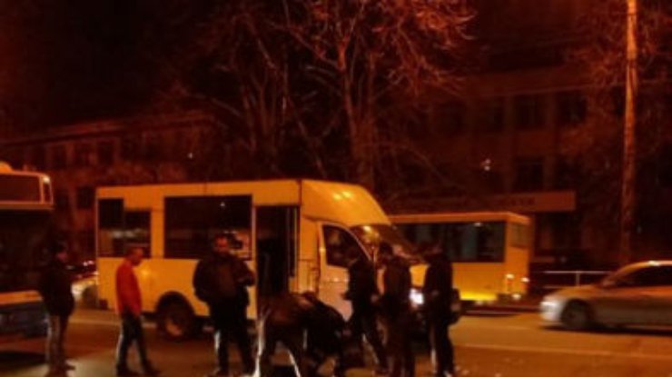 В Полтаве маршрутка сбила на переходе пьяную женщину