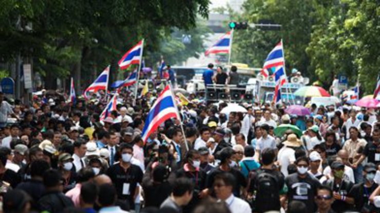 Демонстранты в Таиланде ворвались в здание Министерства финансов