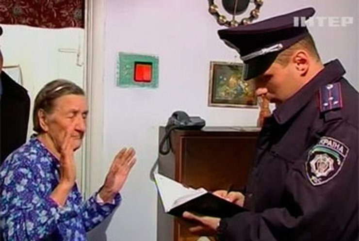 На Хмельнитчине двое мошенниц обворовали 90-летнюю пенсионерку