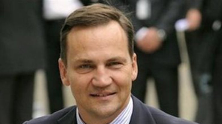 ЕС не собирается торговаться с Россией за Украину, - Сикорский