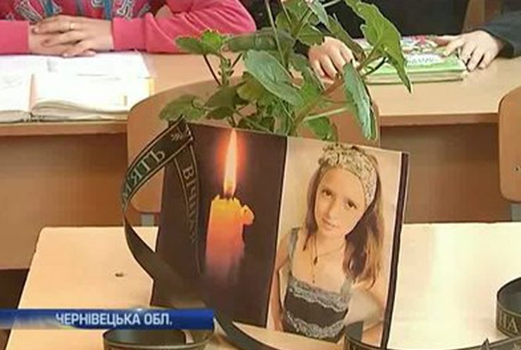Жуткое ДТП в Черновицкой области: "Жигули" сбили трех школьниц