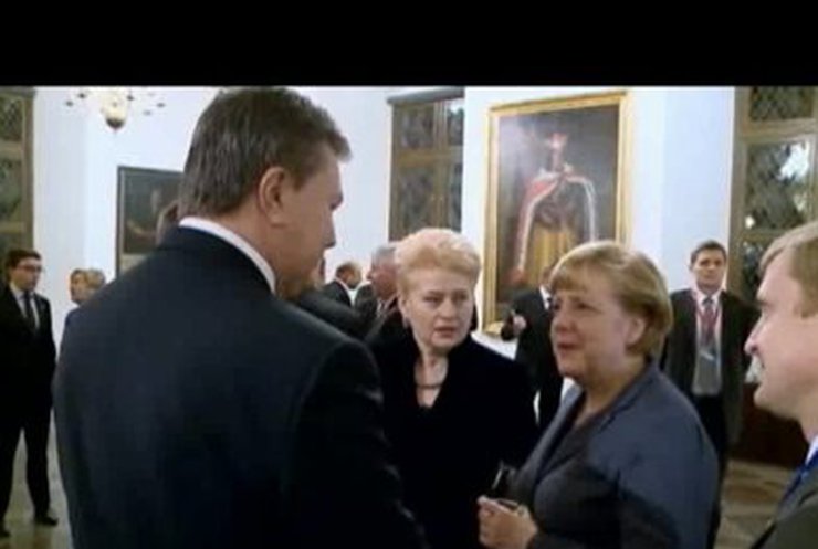 Виктор Янукович неформально пообщался с европейскими политиками