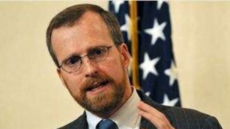 Глава Freedom House призывает к санкциям против Януковича и членов его семьи