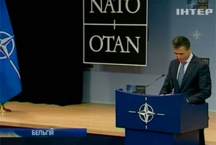 Генсек НАТО и госсекретарь США обсудили события в Украине