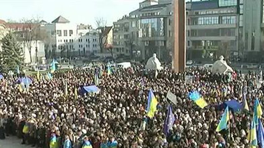 Ивано-Франковский майдан отправил в Киев 1,2 тысячи активистов