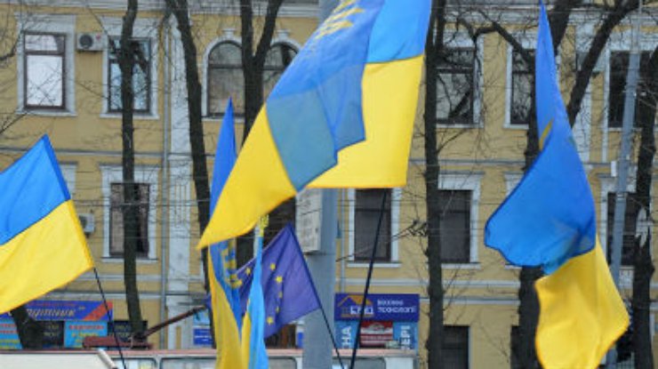 Около двух тысяч человек в Виннице вышли в поддержку Марша миллионов