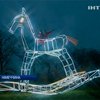 В Германии для Санта Клауса построили гигантского коня-качалку