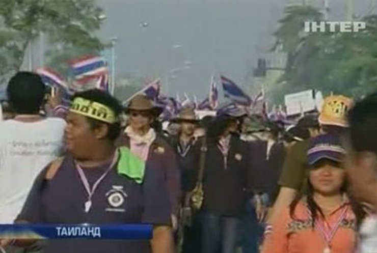 Премьер-министр Таиланда распустила парламент