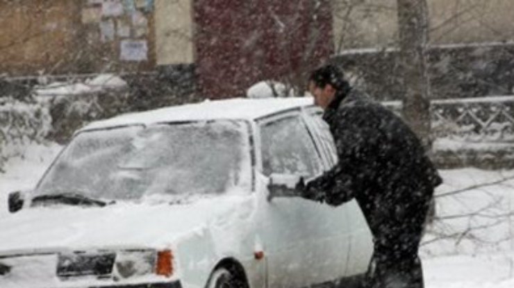 За ночь в Донецке выпала двухнедельная норма снега