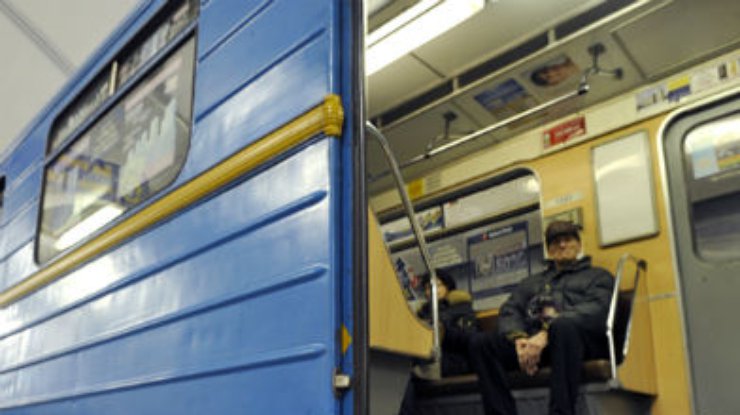Станции метро "Крещатик" и "Майдан Независимости" открыли
