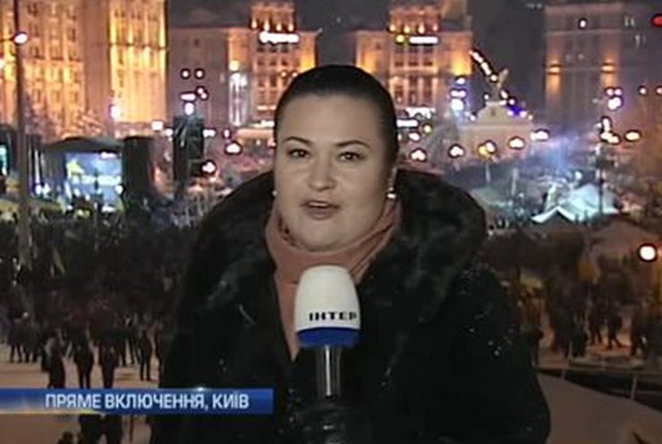 Несмотря на холод, на Майдан продолжают подтягиваться люди