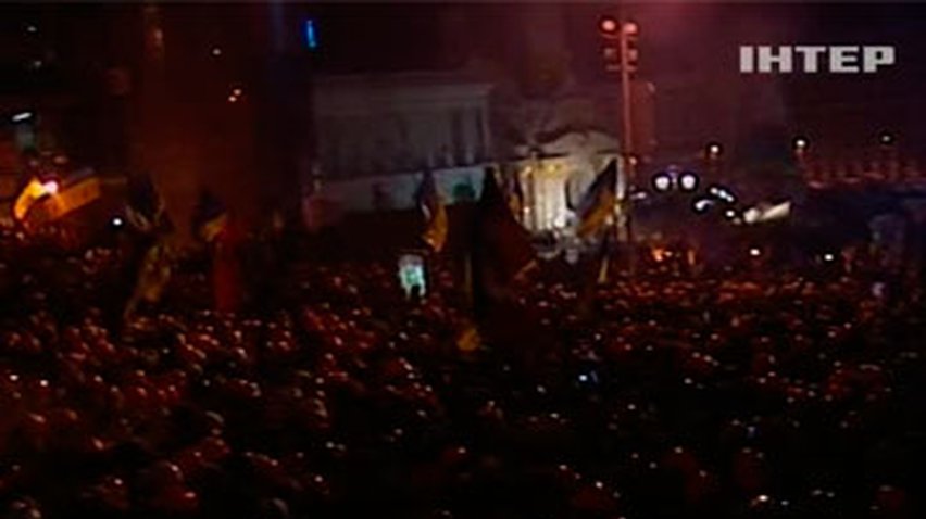 "Беркут" стал теснить протестующих возле мэрии