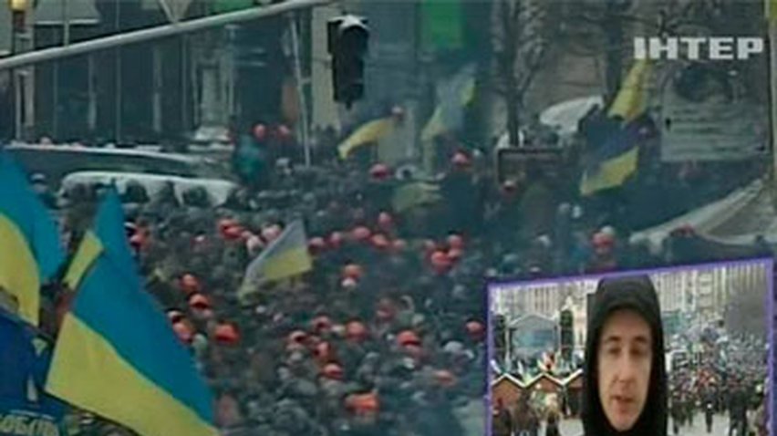 Милиция окружила Майдан Незалежности с трех сторон