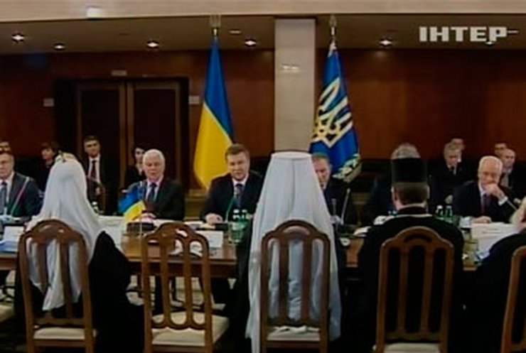 Янукович пообещал наказать чиновников, некачественно подготовивших Ассоциацию