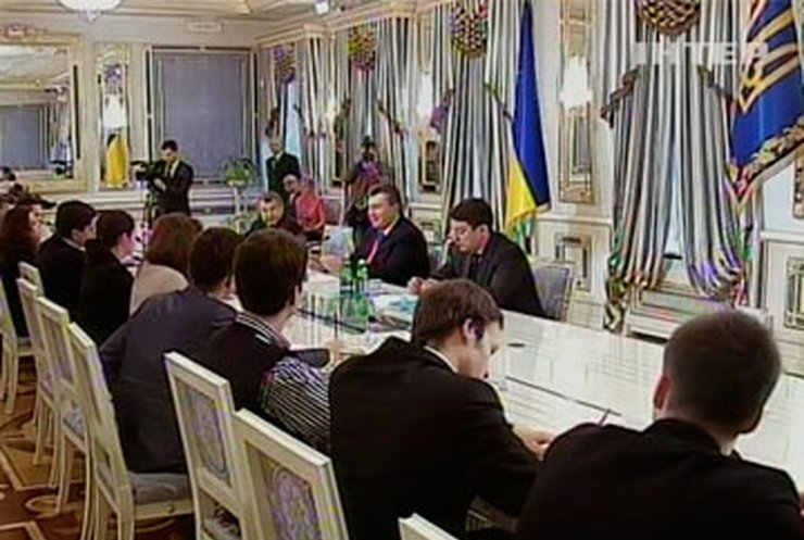 Янукович предложил амнистию для арестованных протестующих