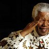 В ЮАР похоронили первого чернокожего президента страны Манделу