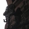 В Киеве националисты "победили" звезду на воротах КГГА