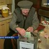 Сочуствующие "евромайдану" жертвуют деньги и вещи активистам